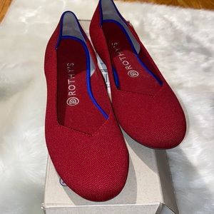 Worn once!  Rothy’s round toe flat, with box.  9.5